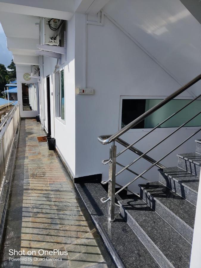 Island Cliff Acomodação com café da manhã Port Blair Exterior foto